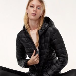 TNA Aritzia Botanie Puffer XS Black